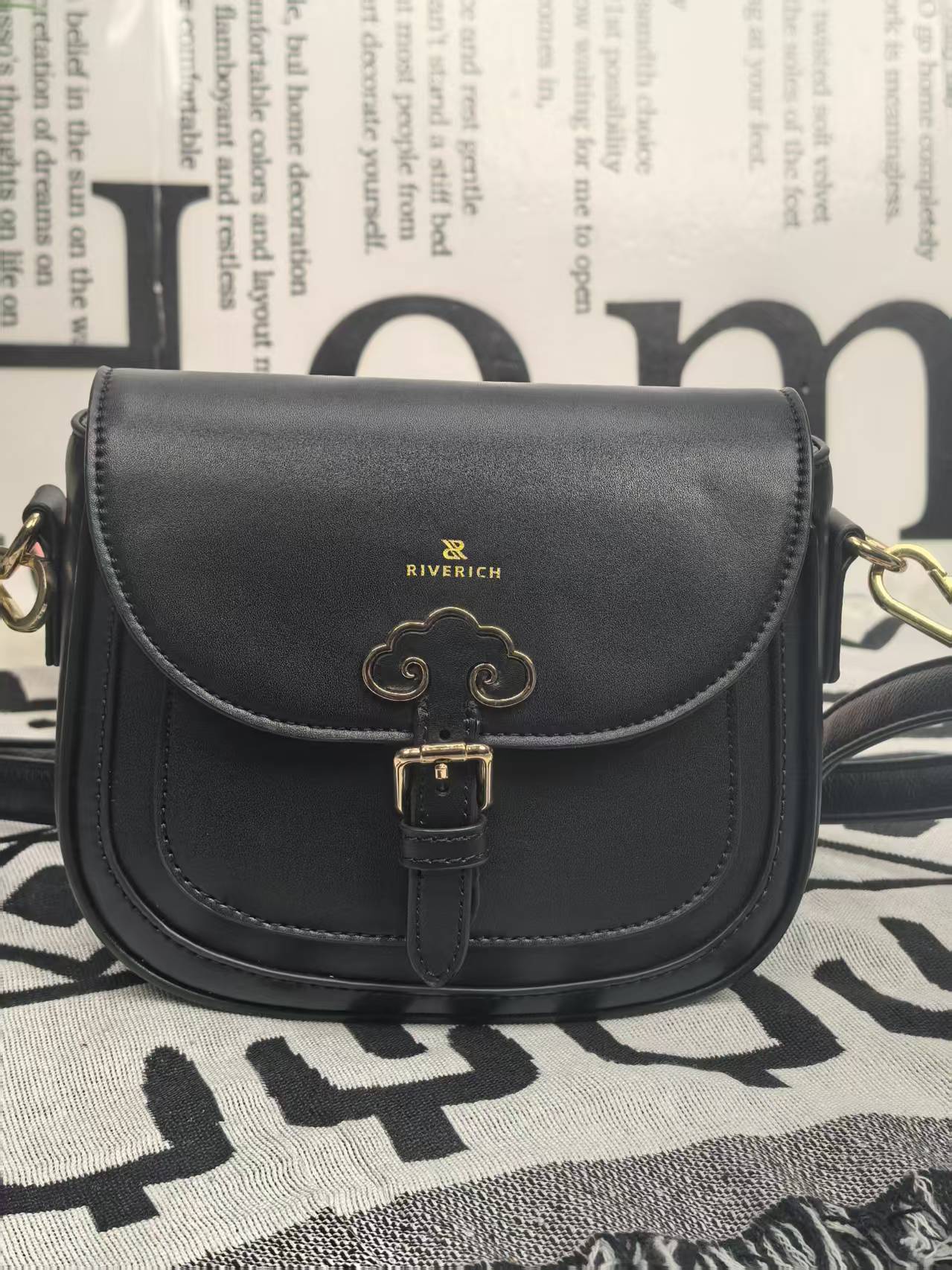 Ruyi saddle bag with spiral pattern