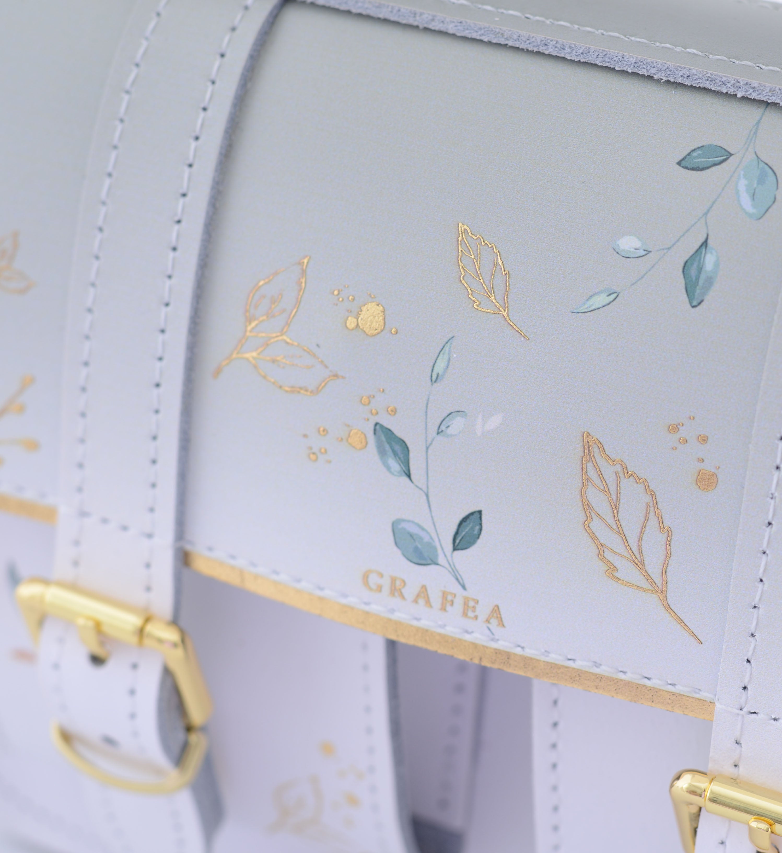 🔥40% off, while supplies last🔥MICRO LEAVES mini size satchel